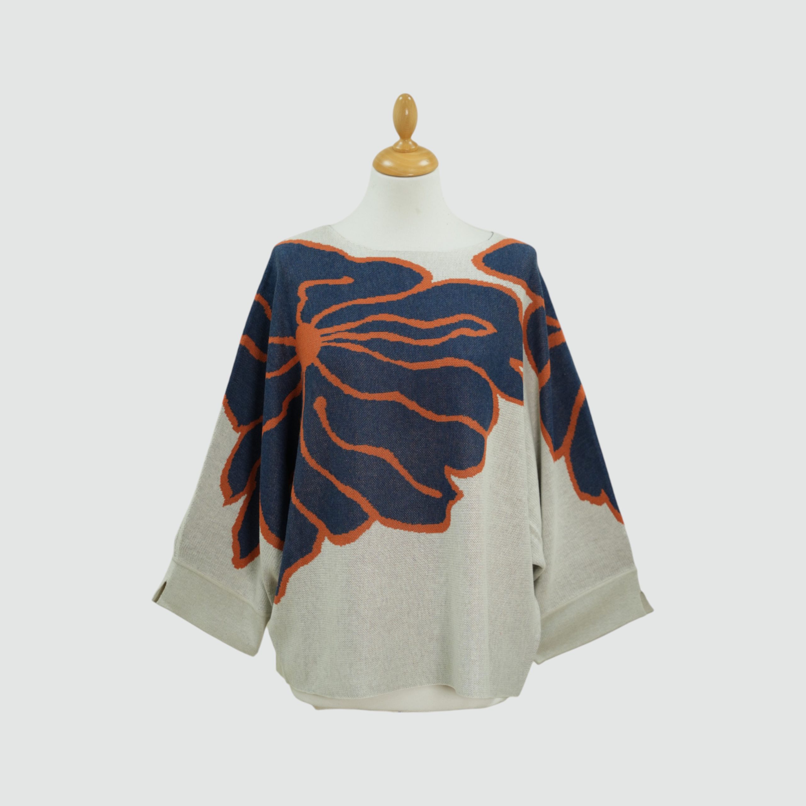Evora Feature Print Batwing Sweater size 12-22