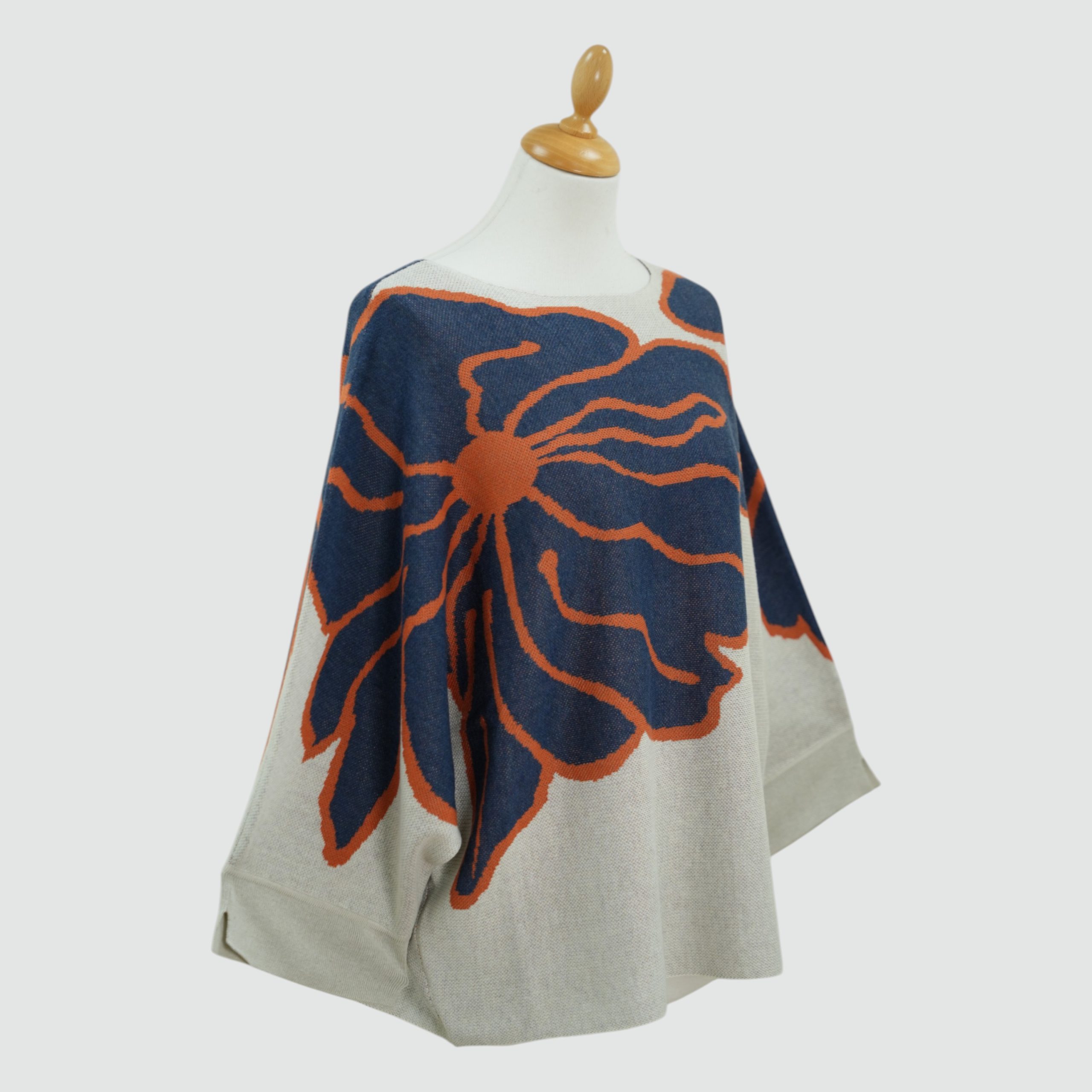 Evora Feature Print Batwing Sweater size 12-22 - Image 3