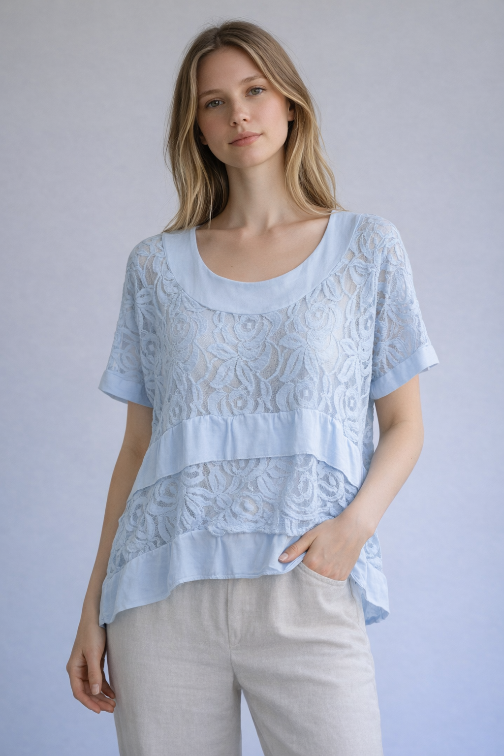 Abelie Short Lacey Cropped Top size 12-18 - Image 2