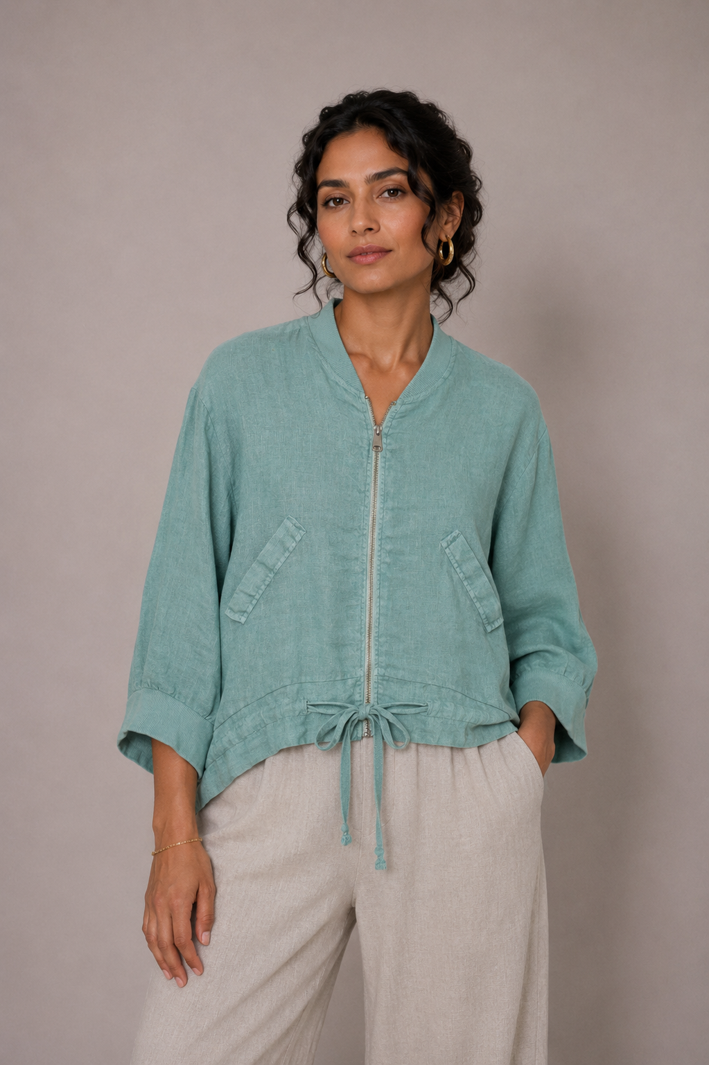 Justine Short Linen Jacket size 10-16 - Image 9