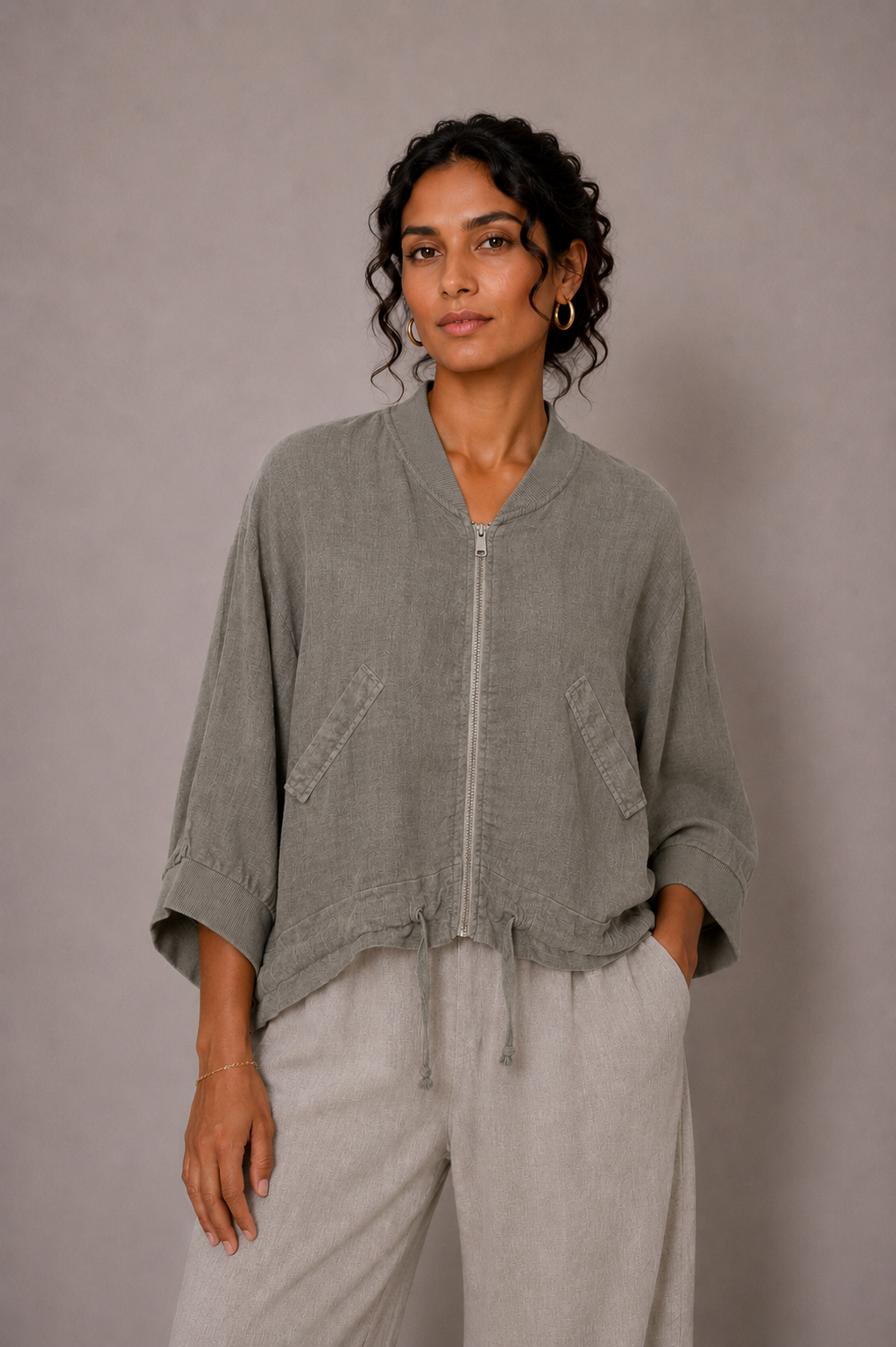 Justine Short Linen Jacket size 10-16 - Image 8